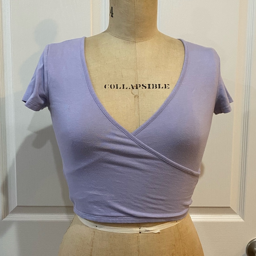 Cropped lilac wrap top